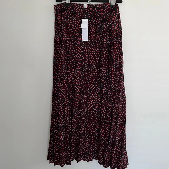 Topshop - Picture 1 of 2